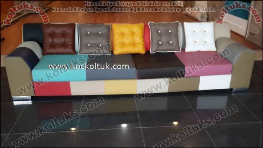 RENKLİ MODERN KOLTUK